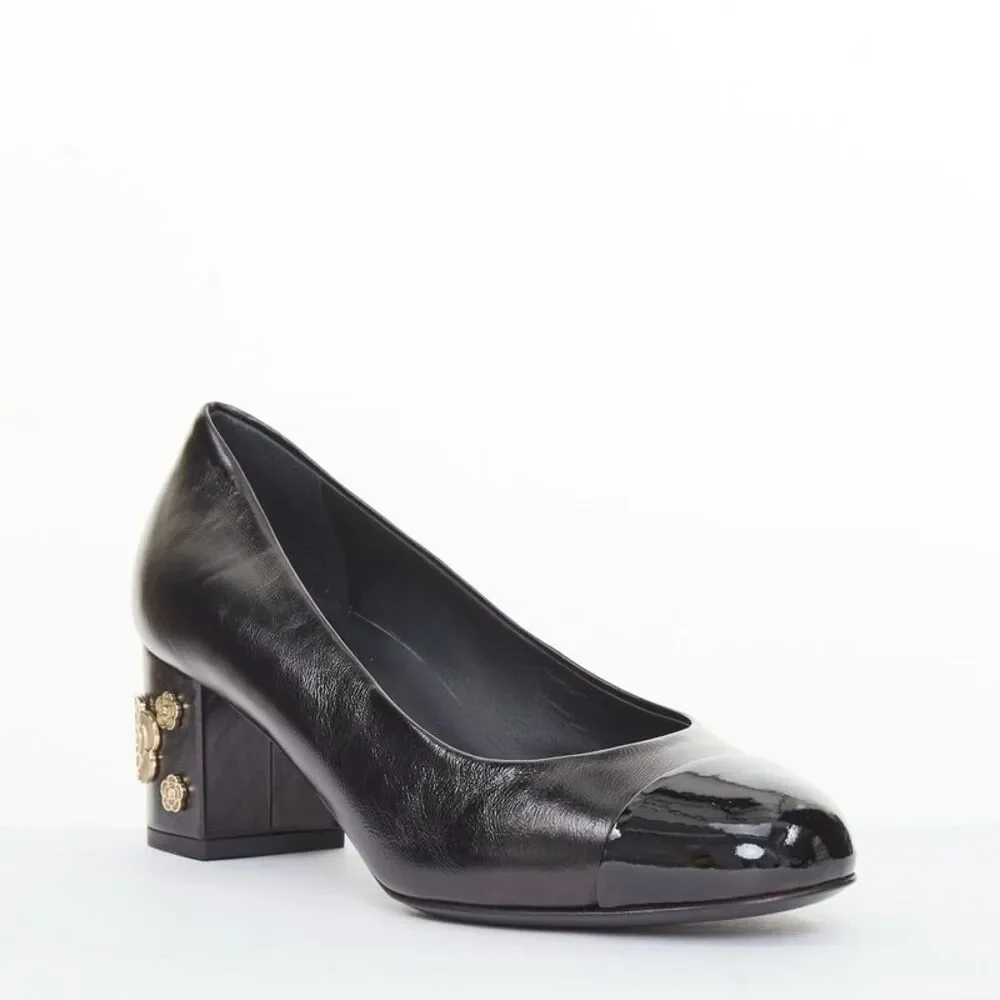 CHANEL 2021 black